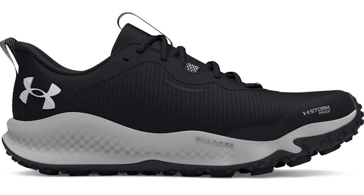 Under Armour UA Charged Maven Trail WP-BLK Pánské boty černé 44 3027206-001-10